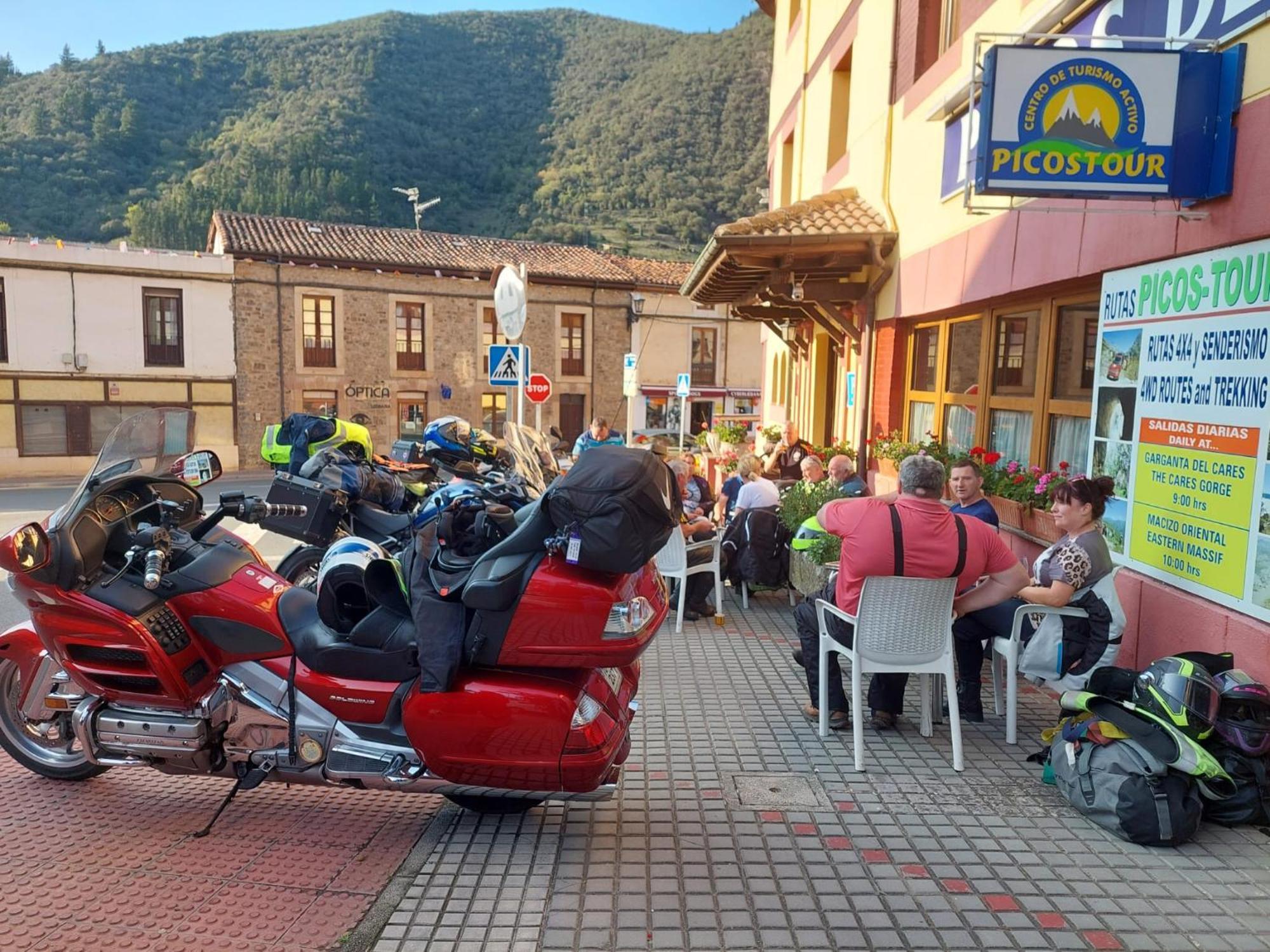 Hosteria Picos De Europa Potes Exterior foto